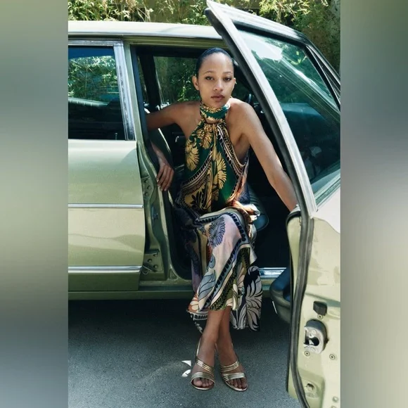 ZARA ~ COLLECTION PRINTED HALTER DRESS - Picture 3 of 12